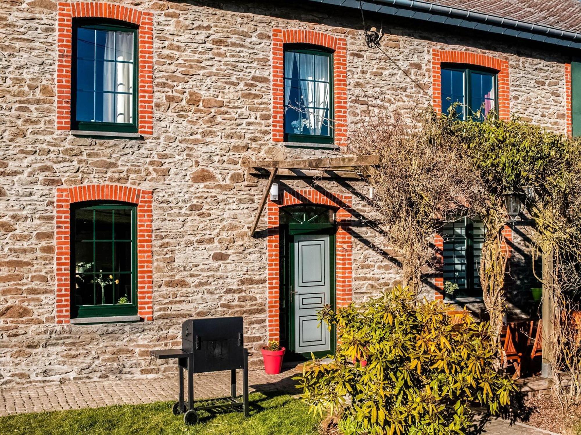 Pretty Farmhouse In Houffalize With Courtyard Exterior photo